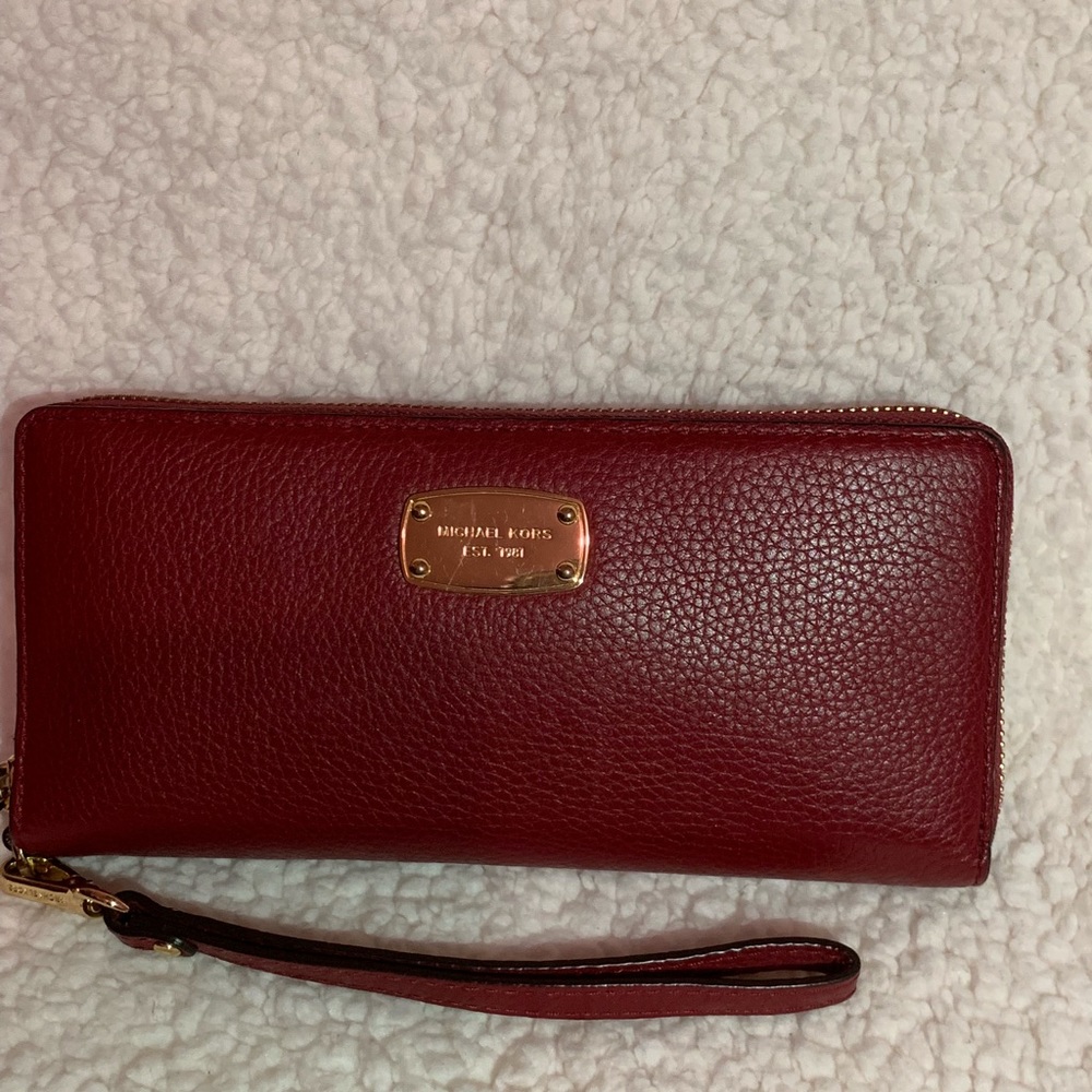 Michael Kors Wristlet Wallet